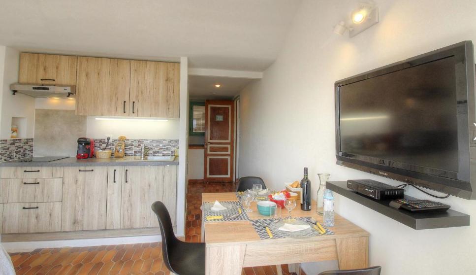 פורטו-וישיו Appartement 2 Pieces Pied Dans L'Eau מראה חיצוני תמונה